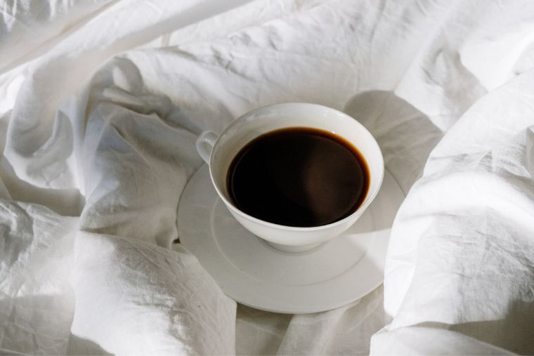 ¿Cómo afecta la cafeína al descanso?