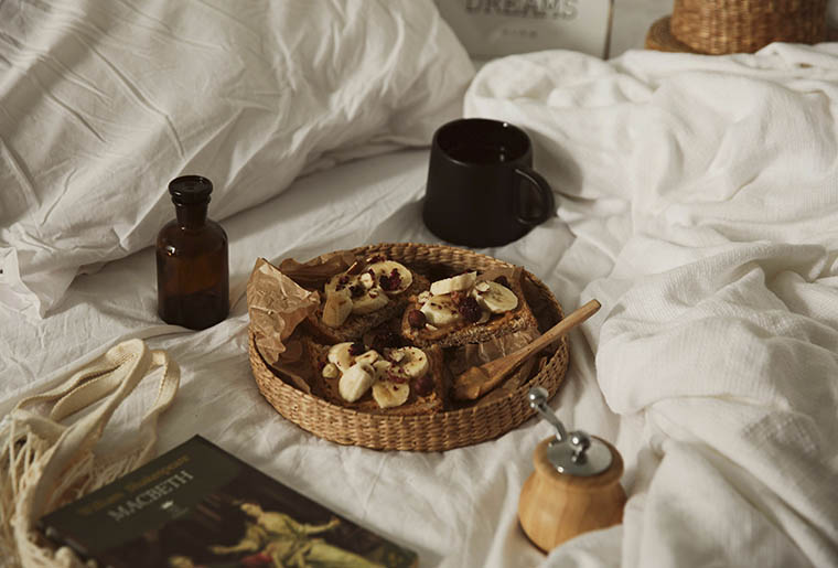 que alimentos nos ayudan a dormir bien