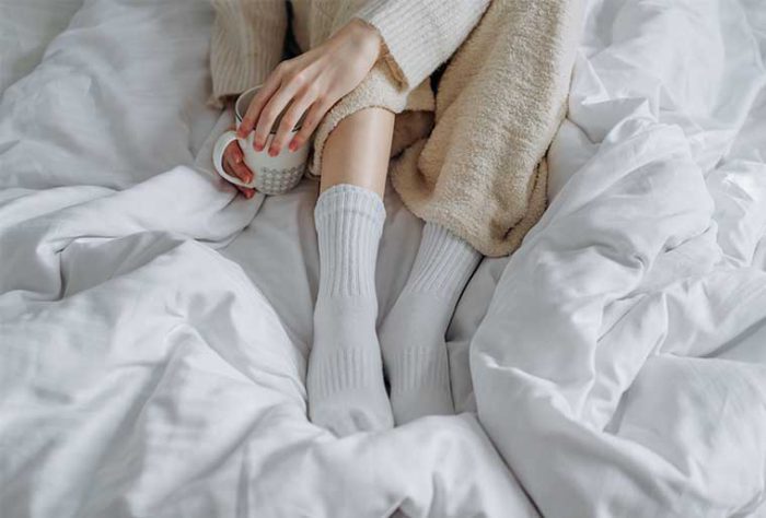 dormir-con-calcetines